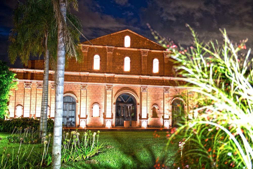 Hotel Guamini Mision 푸에르토이과수 외부 사진