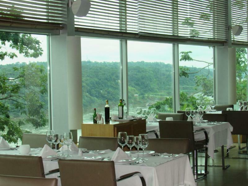 Hotel Guamini Mision 푸에르토이과수 외부 사진