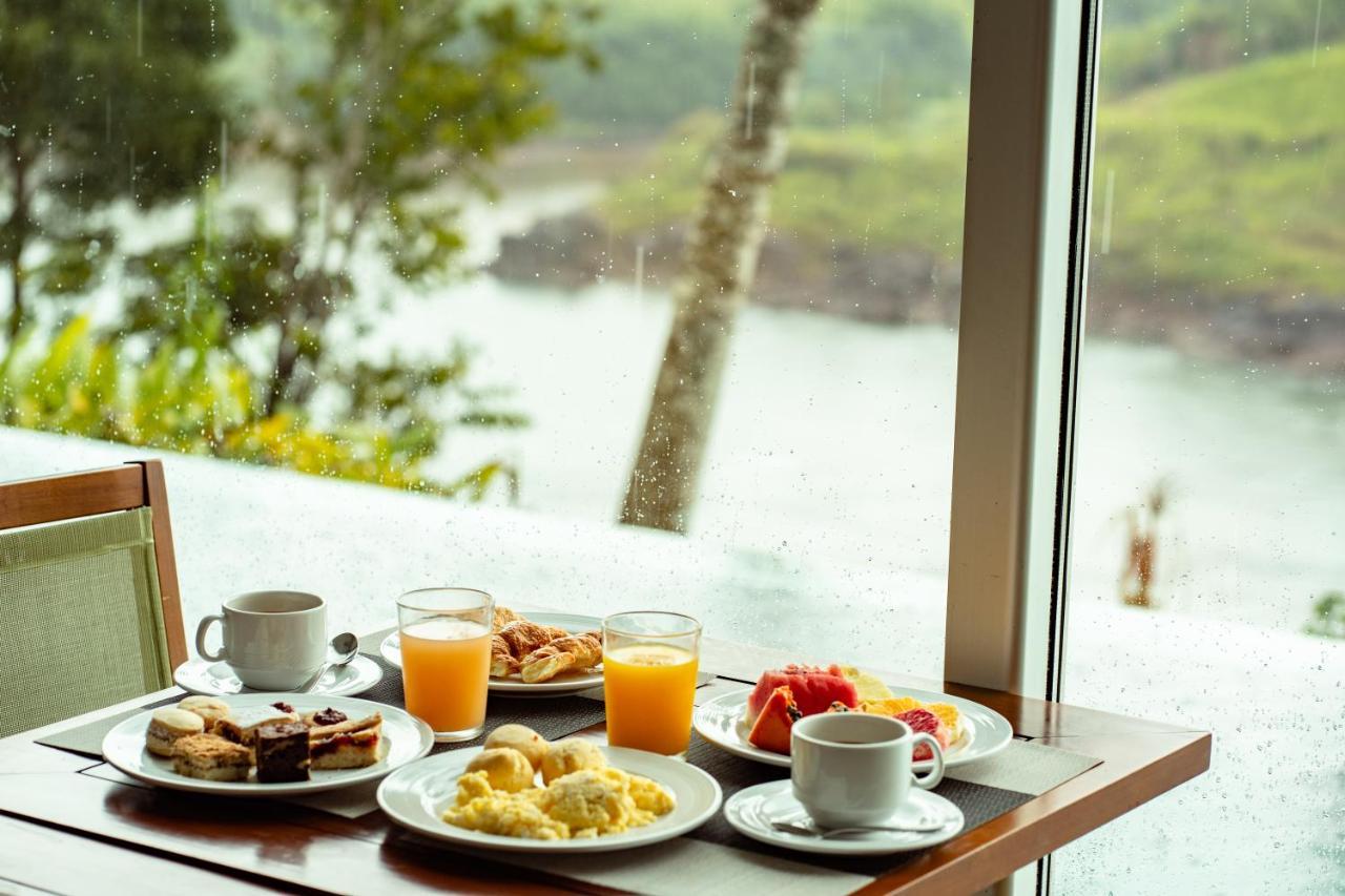 Hotel Guamini Mision 푸에르토이과수 외부 사진